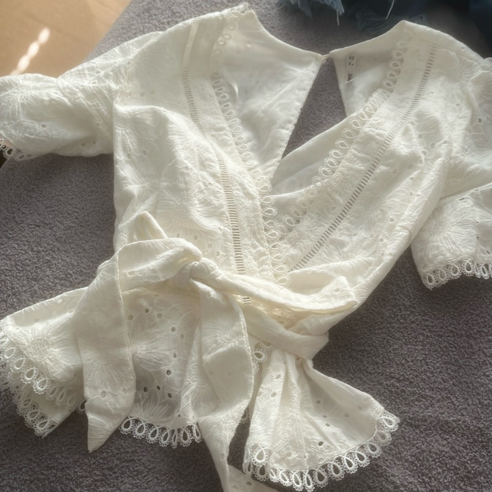 White lace open crop top size XS
